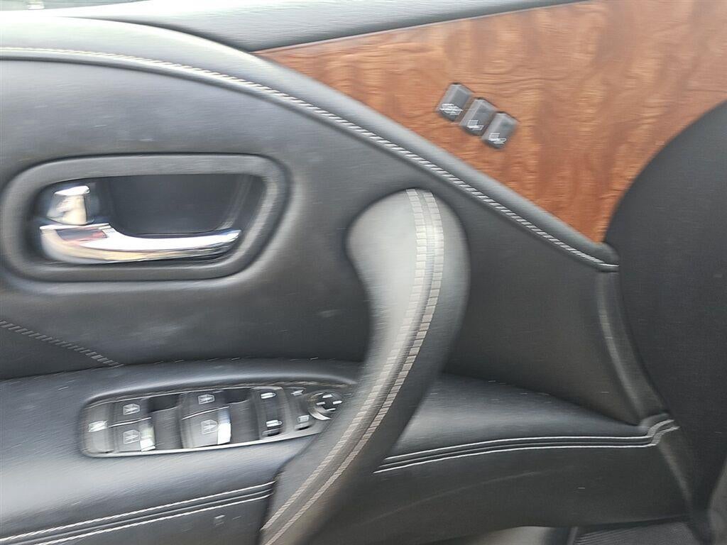 2018 INFINITI QX80 Base