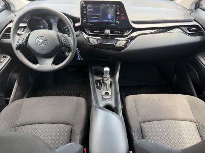 2021 Toyota C-HR LE