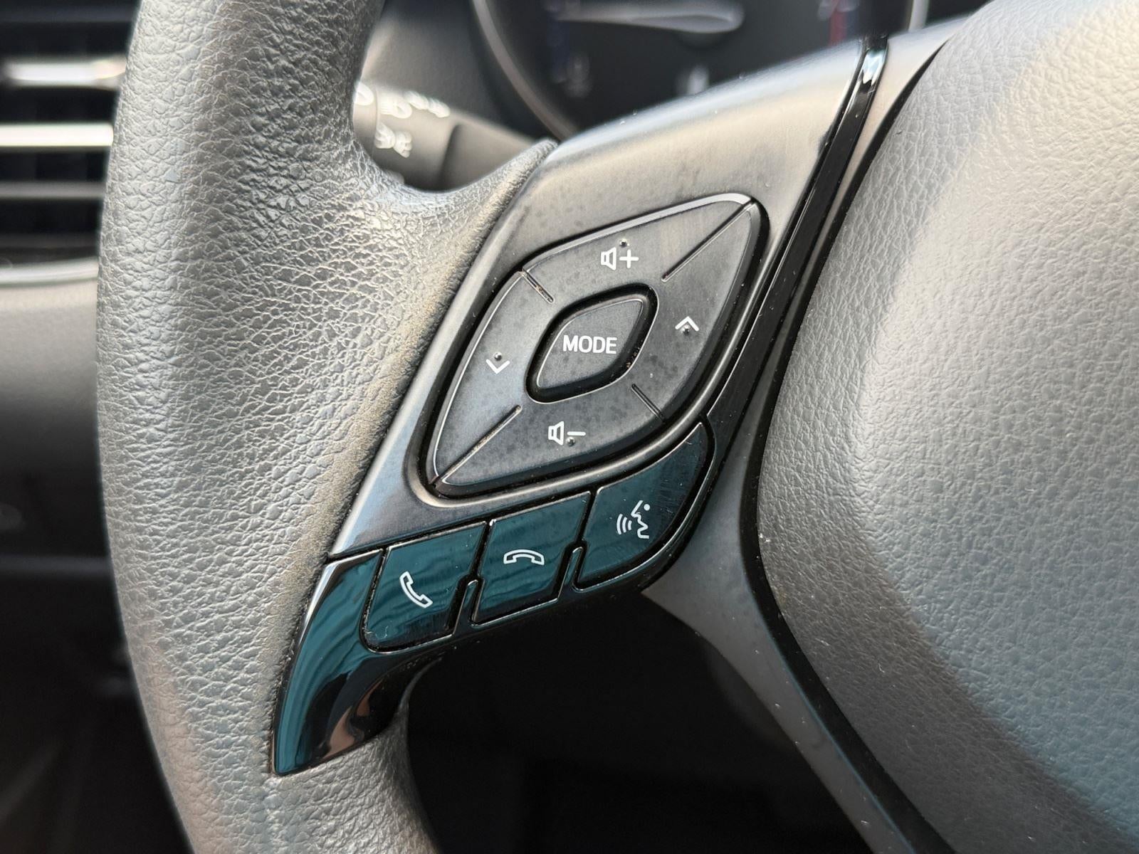 2021 Toyota C-HR LE