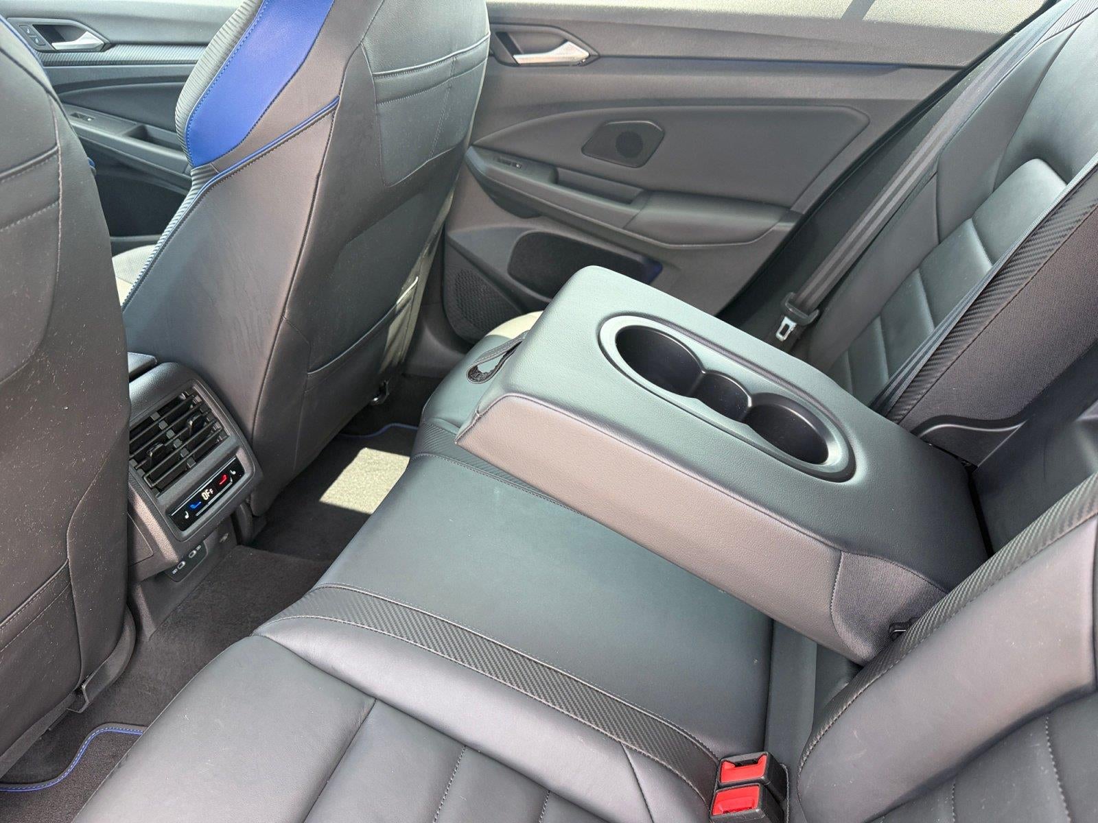 2022 Volkswagen Golf R Base